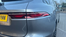 Jaguar F-Pace 2.0 D200 R-Dynamic HSE Black 5dr Auto AWD Diesel Estate